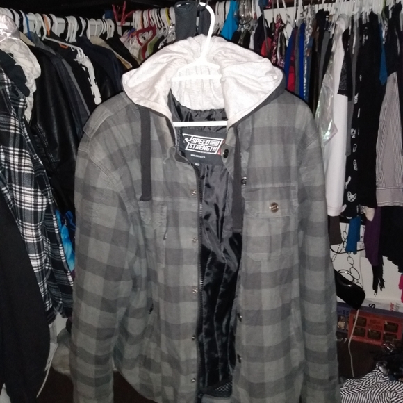 Speed and strength hoodie,worn one seaon - Picture 3 of 3